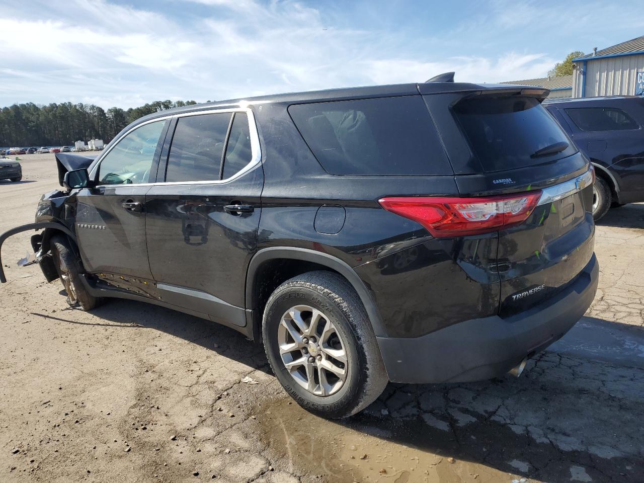 2020 Chevrolet Traverse VIN 1GNERFKW5LJ122231 Copart auction photo, front end / side damage thumbnail 2