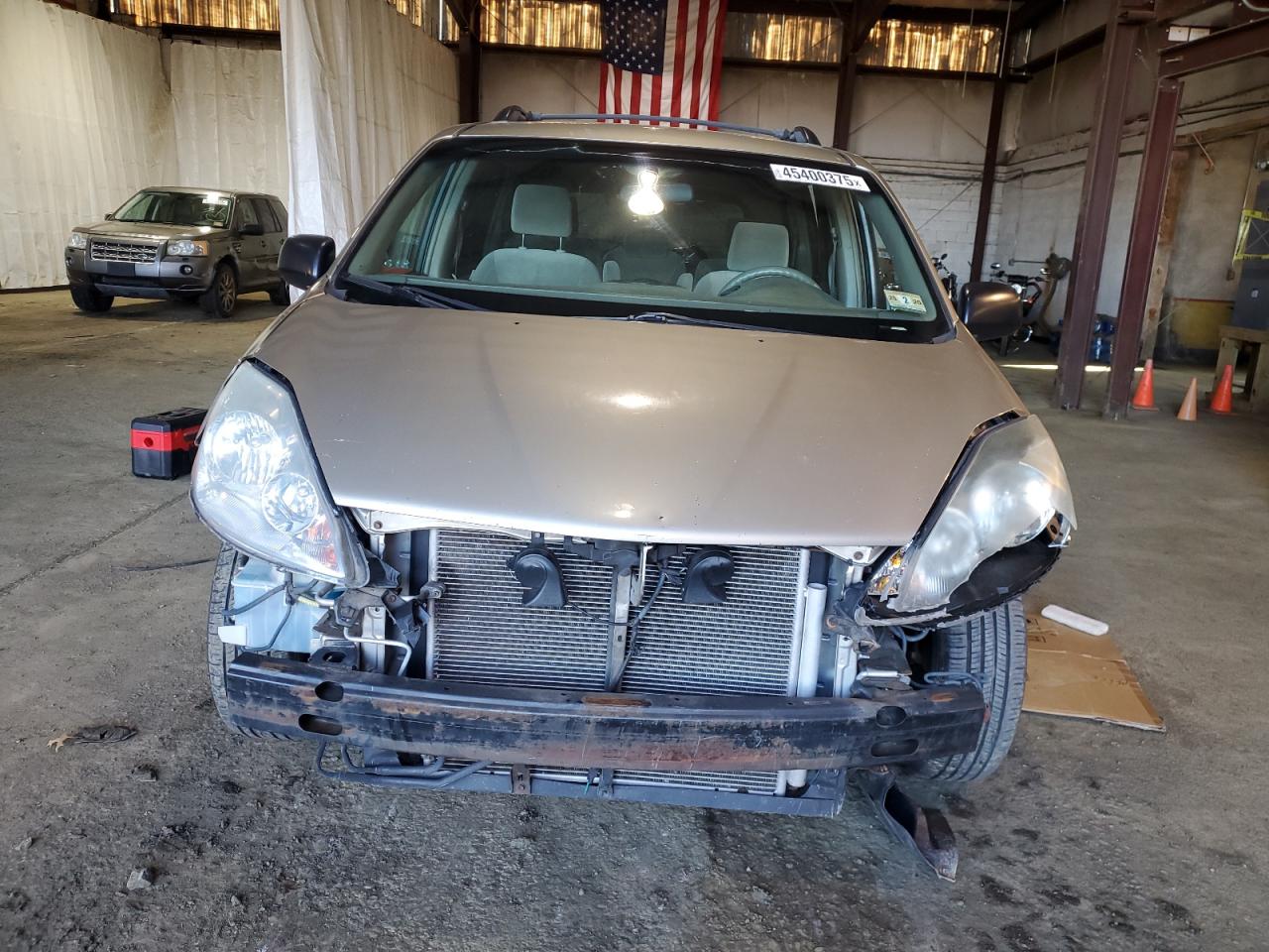2007 Toyota Sienna VIN 5TDZK23C47S036283 Copart auction photo, side / front end damage thumbnail 5