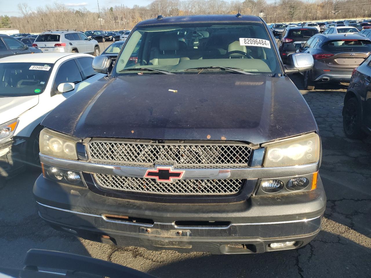 2005 Chevrolet Silverado VIN 1GCEK19T75E176749 Copart auction photo, minor dent/scratches damage thumbnail 5