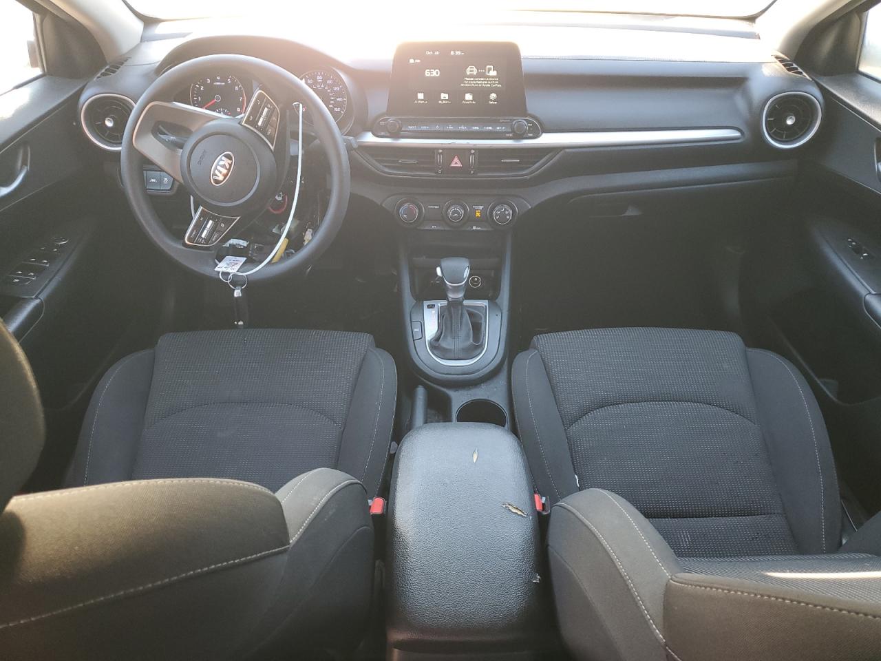 2020 KIA Forte VIN 3KPF24AD3LE174587 Copart auction photo, vandalism / all over damage thumbnail 8
