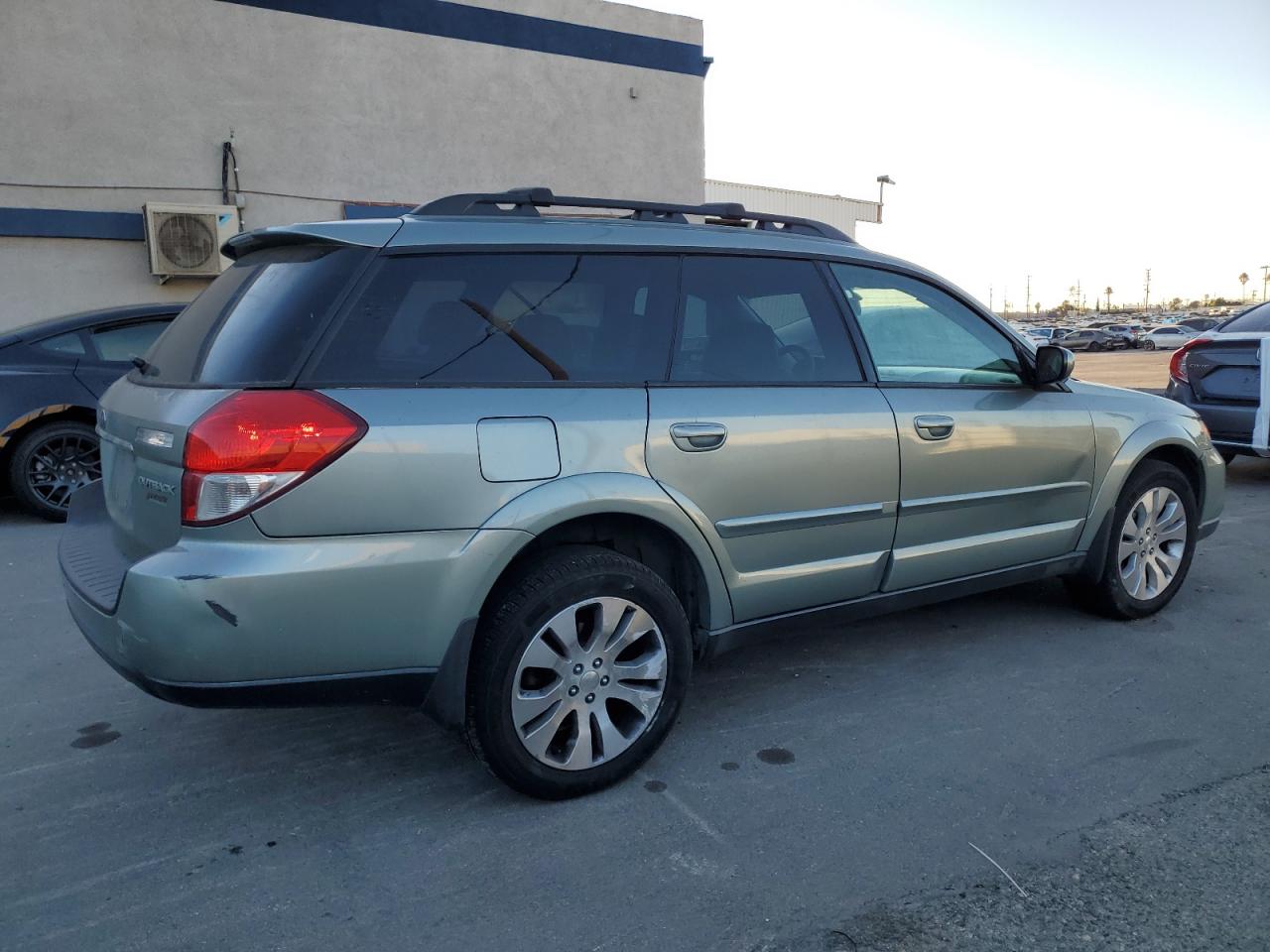 2009 Subaru Outback VIN 4S4BP66C397335407 Copart auction photo, all over damage thumbnail 3