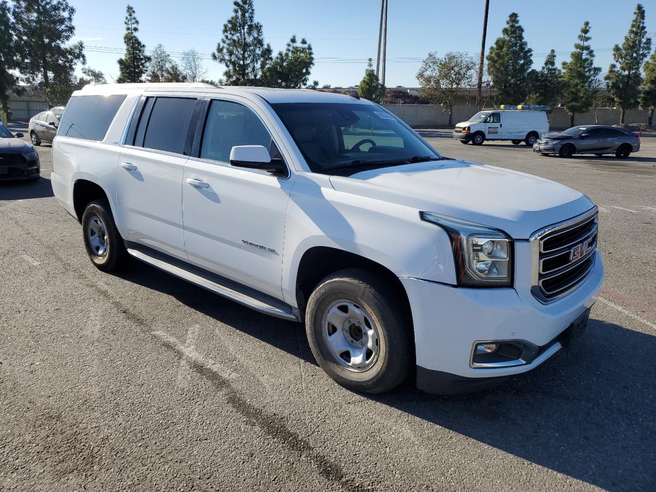 2015 GMC Yukon VIN 1GKS1HKC9FR196556 Copart auction photo, rear end damage thumbnail 4
