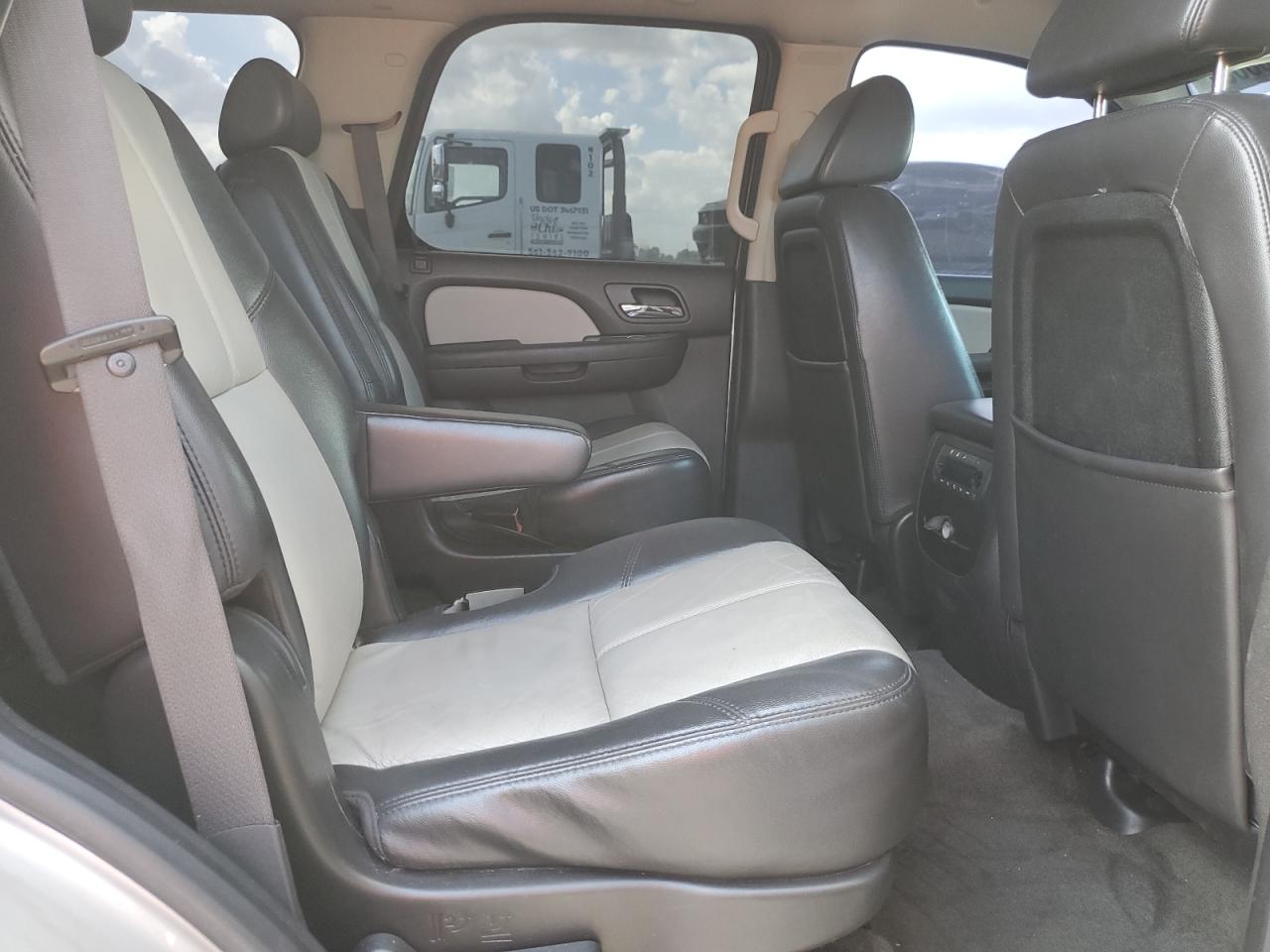 2008 Chevrolet Tahoe VIN 1GNFC13018R207188 Copart auction photo, front end / minor dent/scratches damage thumbnail 11