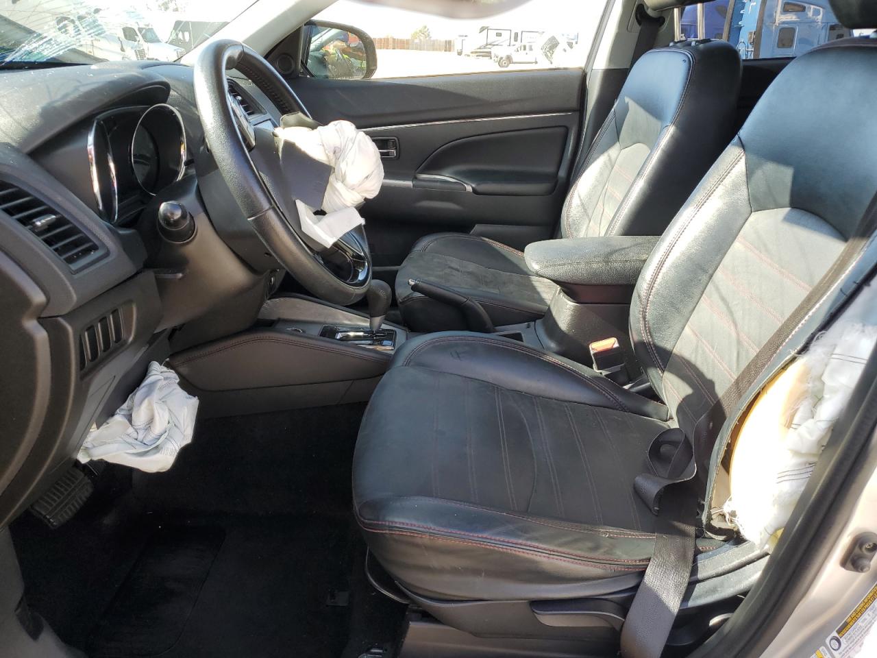 2018 Mitsubishi Outlander VIN JA4AP3AW2JZ036073 Copart auction photo, all over damage thumbnail 7