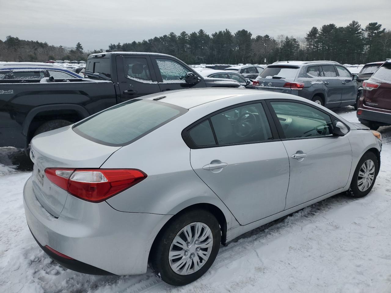 2015 KIA Forte VIN KNAFK4A63F5406877 Copart auction photo, front end damage thumbnail 3