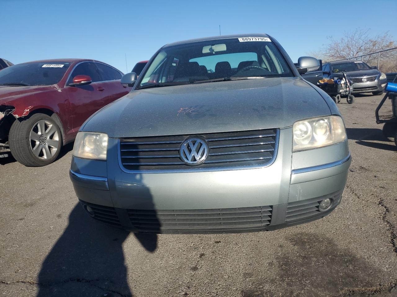 2004 Volkswagen Passat VIN WVWPD63B44P243469 Copart auction photo, minor dent/scratches damage thumbnail 5