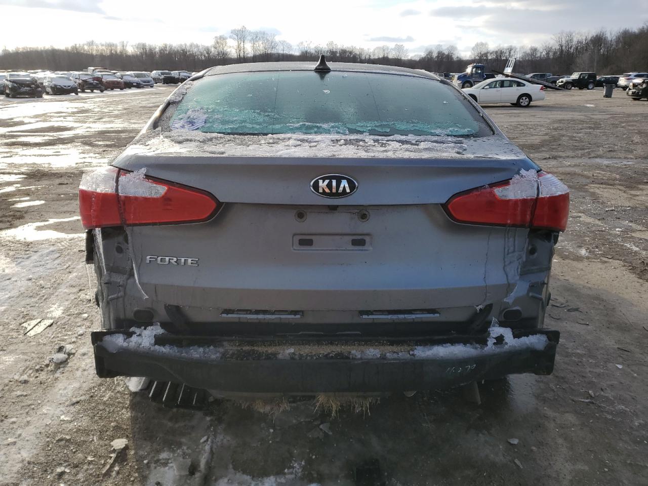 2016 KIA Forte VIN KNAFX4A69G5564840 Copart auction photo, all over damage thumbnail 6