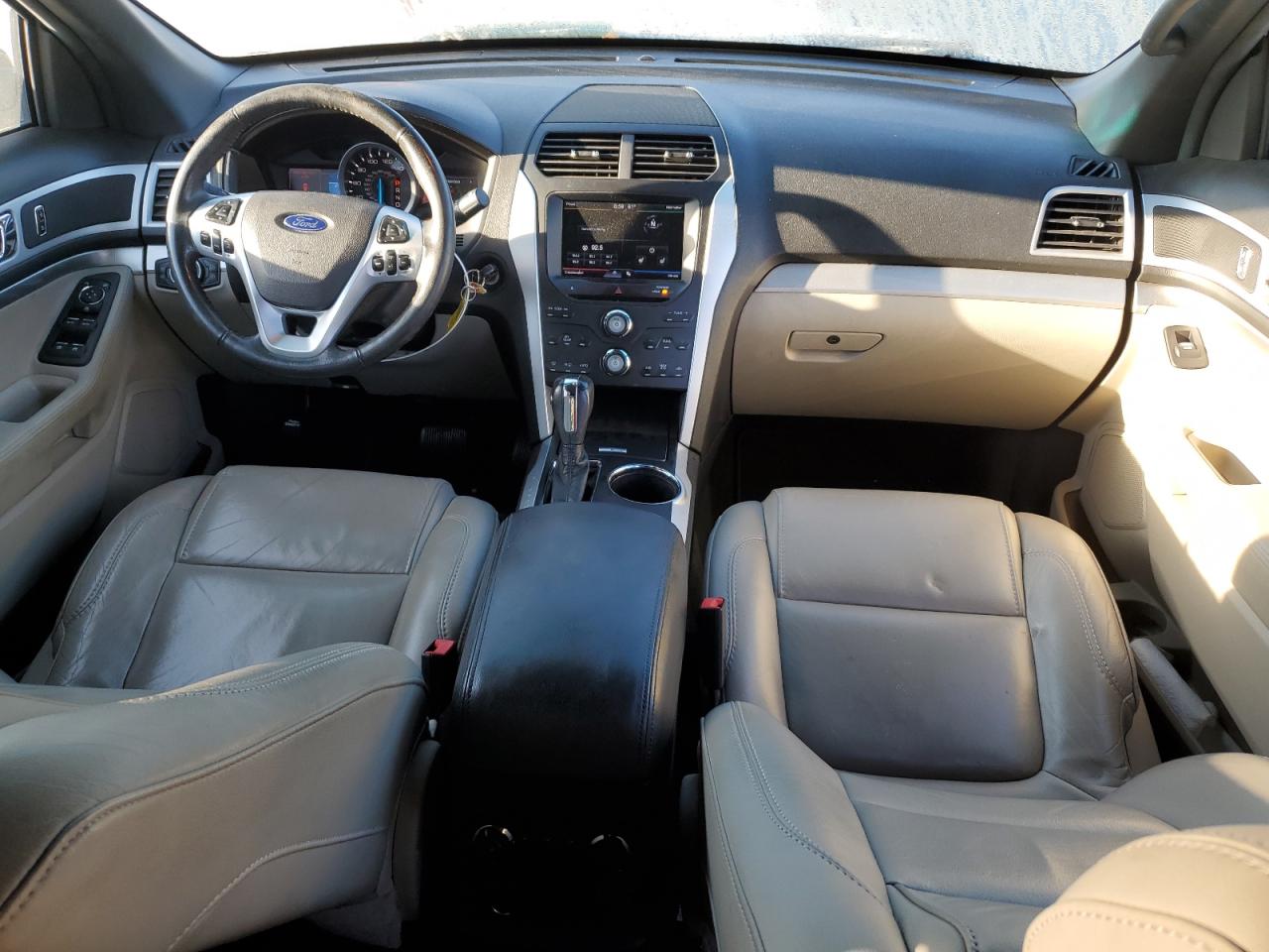 2013 Ford Explorer VIN 1FM5K7D87DGA74713 Copart auction photo, undercarriage / minor dent/scratches damage thumbnail 8