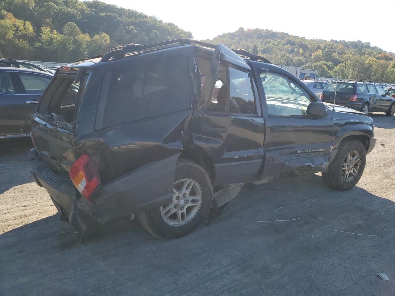 2004 Jeep Grand Cherokee VIN 1J4GW48N64C434118 Copart auction photo, all over damage thumbnail 3