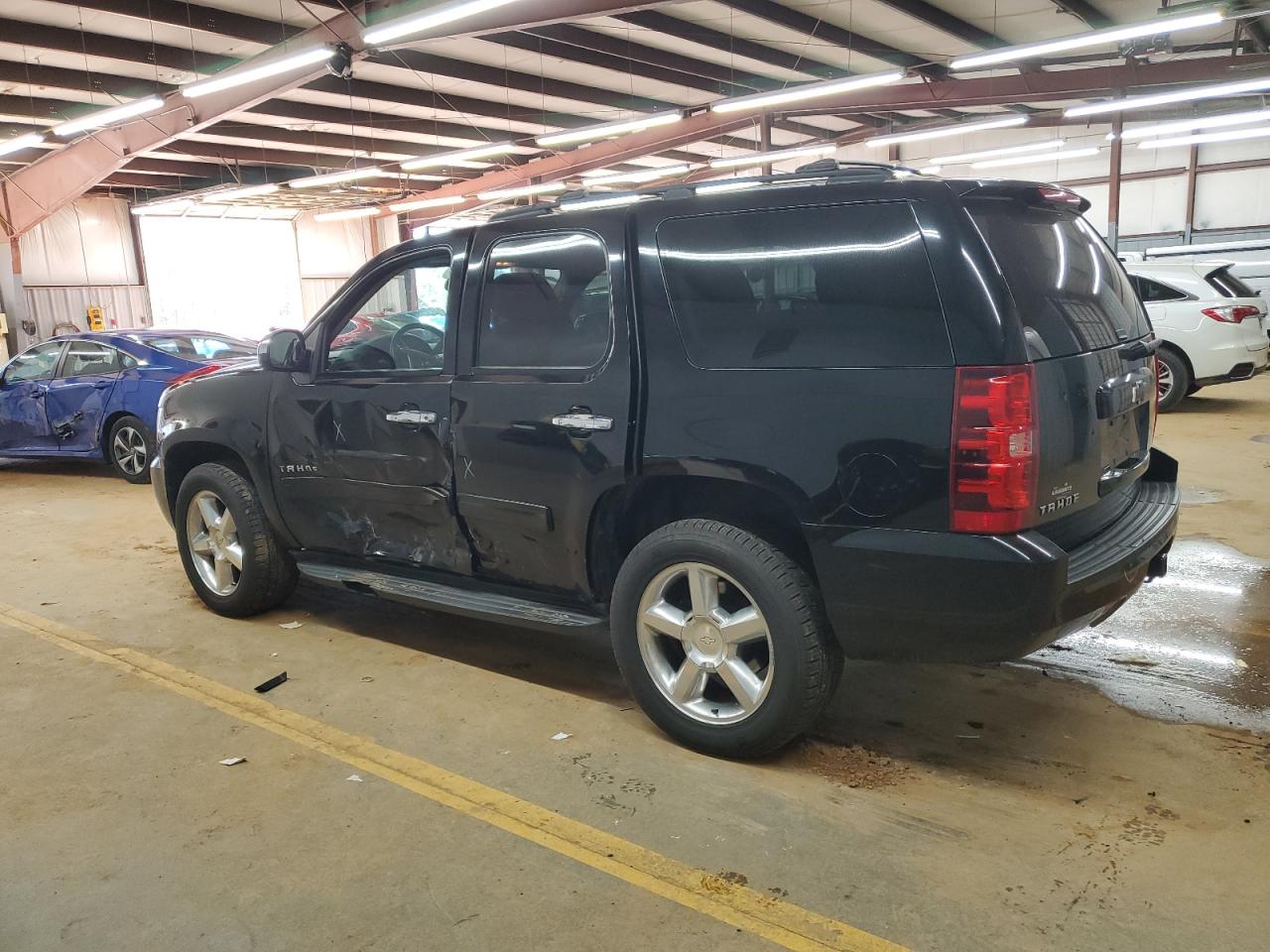 2013 Chevrolet Tahoe VIN 1GNSCAE02DR175275 Copart auction photo, side / minor dent/scratches damage thumbnail 2