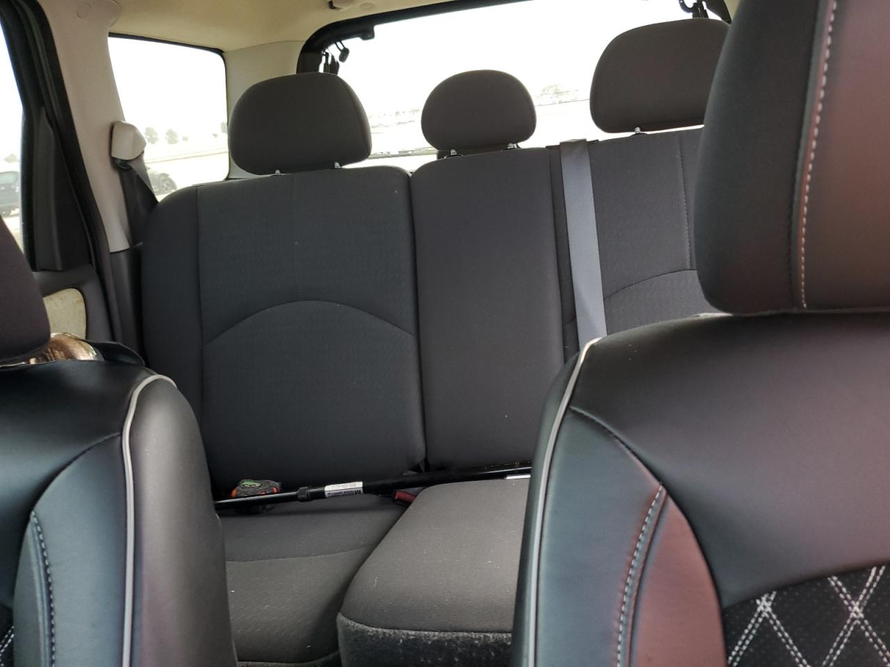 2005 Mazda Tribute VIN 4F2YZ02Z05KM51509 Copart auction photo, water/flood damage thumbnail 10