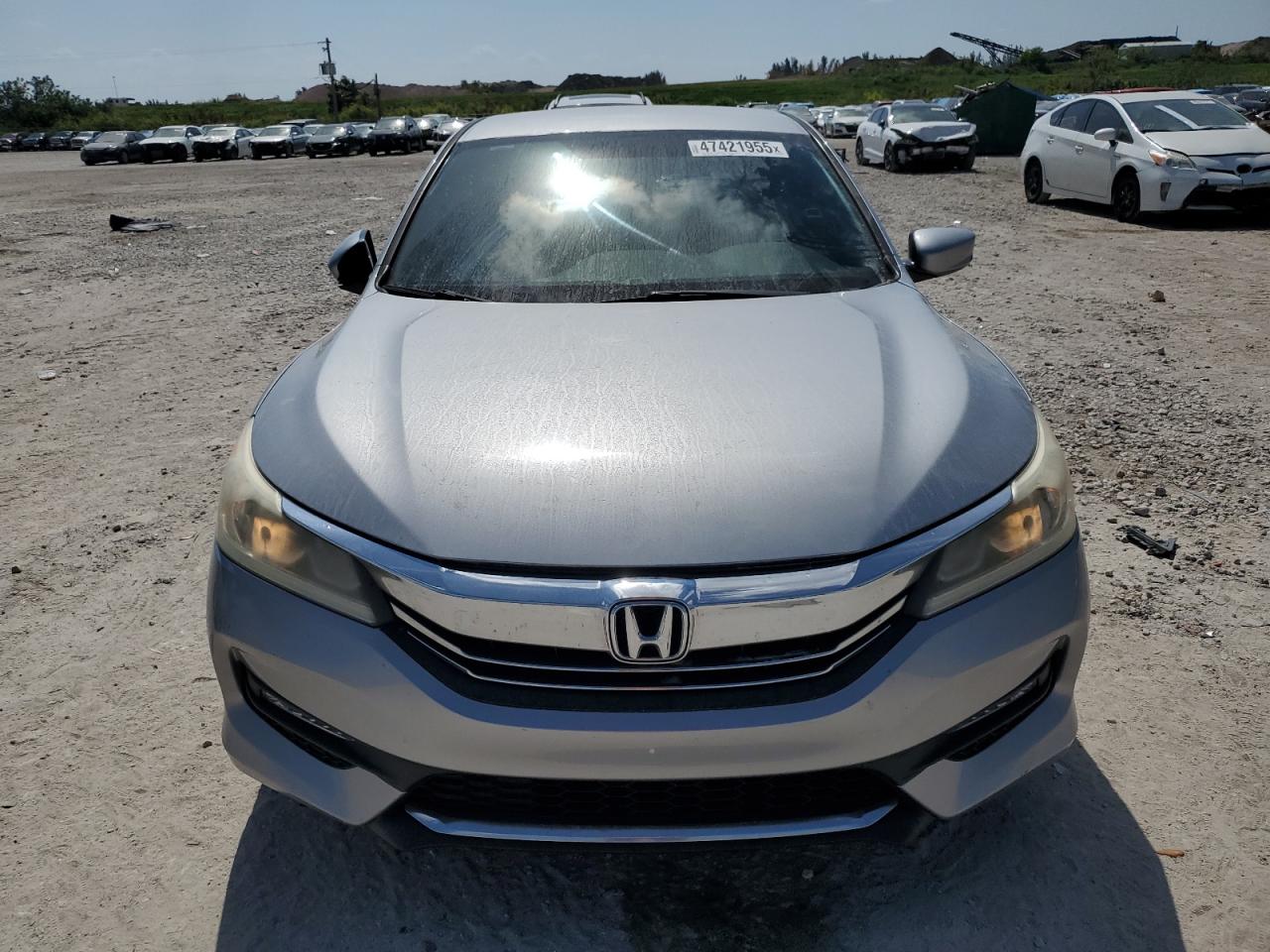 2017 Honda Accord VIN 1HGCR2F58HA191501 Copart auction photo, rear end / minor dent/scratches damage thumbnail 5