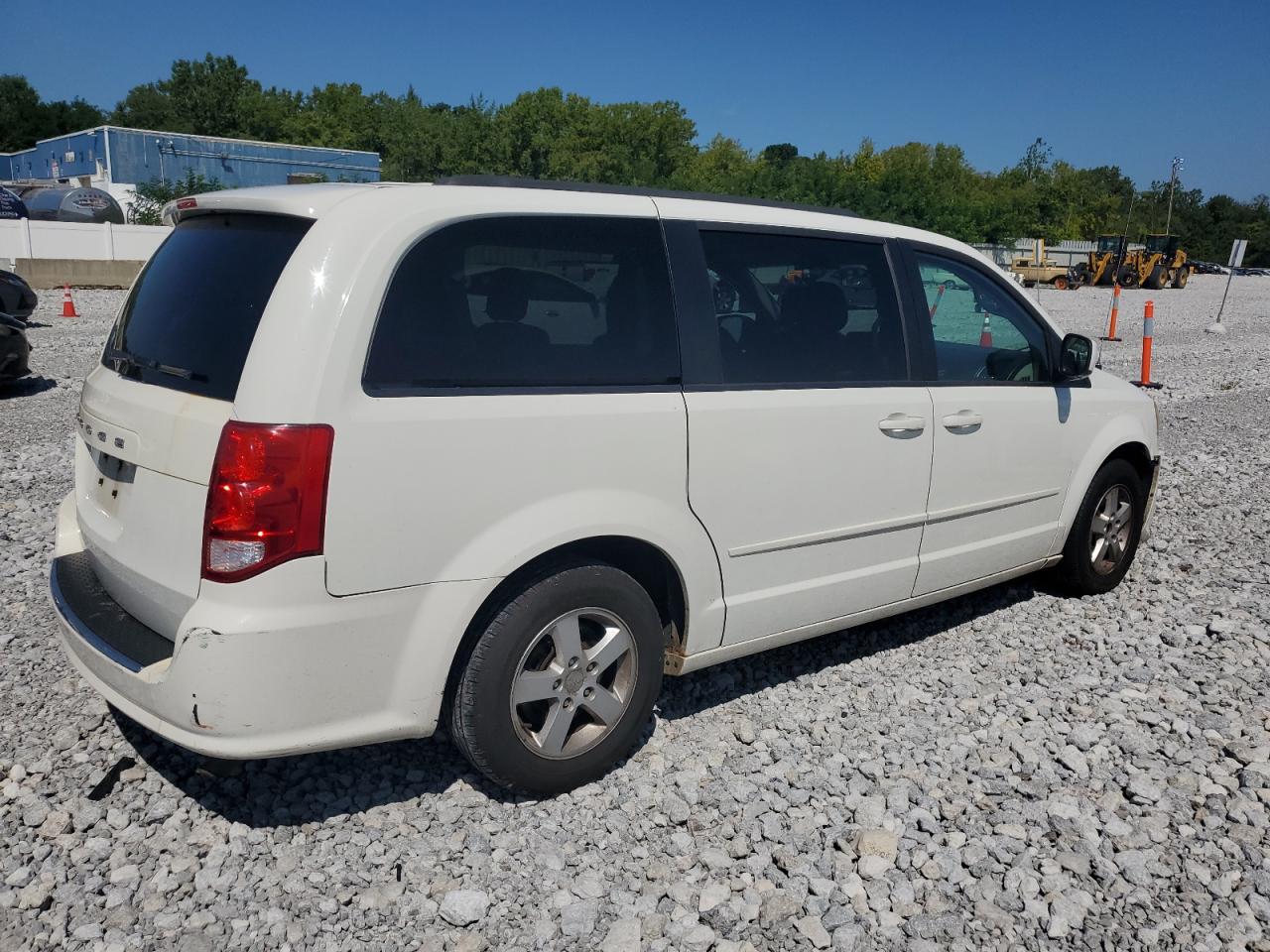 2012 Dodge Caravan VIN 2C4RDGCG1CR130859 Copart auction photo, front end / side damage thumbnail 3