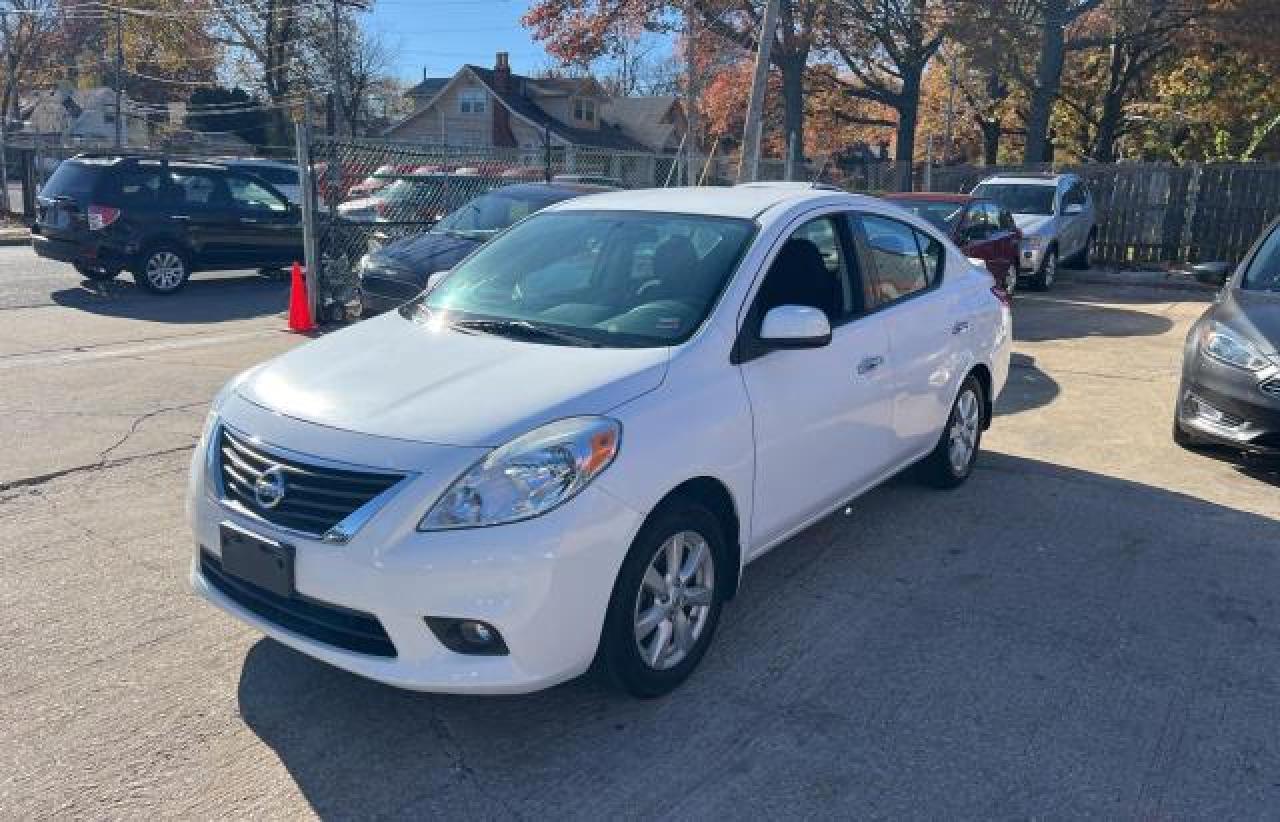 2014 Nissan Versa VIN 3N1CN7AP9EL827155 Copart auction photo, normal wear / minor dent/scratches damage thumbnail 2