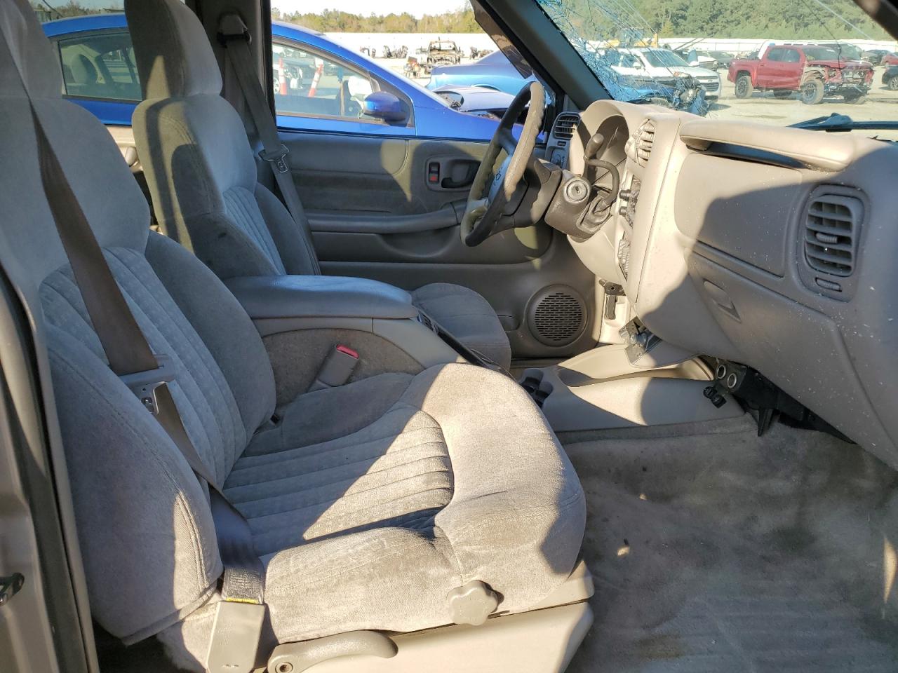 2001 Chevrolet Blazer VIN 1GNCS13W71K244416 Copart auction photo, rollover damage thumbnail 7