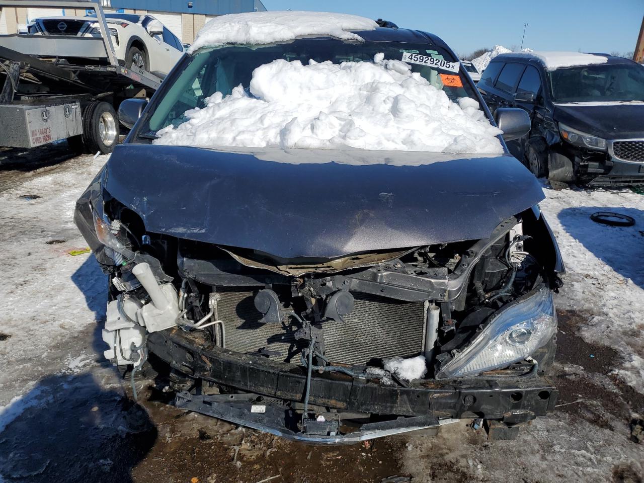 2020 Toyota Sienna VIN 5TDYZ3DC6LS031687 Copart auction photo, front end damage thumbnail 5