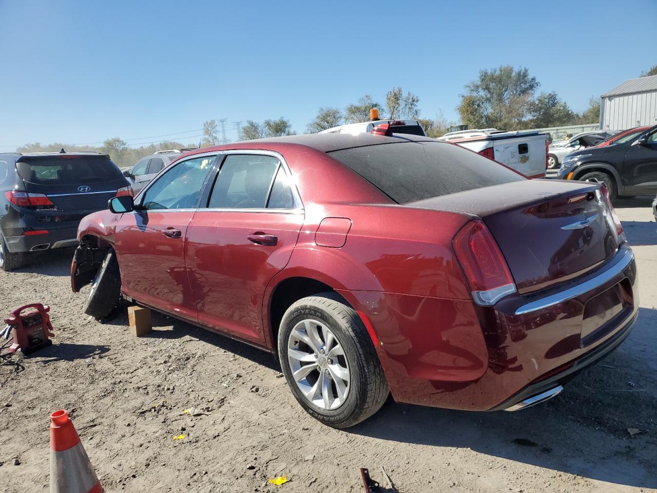 2019 Chrysler 300 VIN 2C3CCAAG6KH601731 Copart auction photo, front end damage thumbnail 2