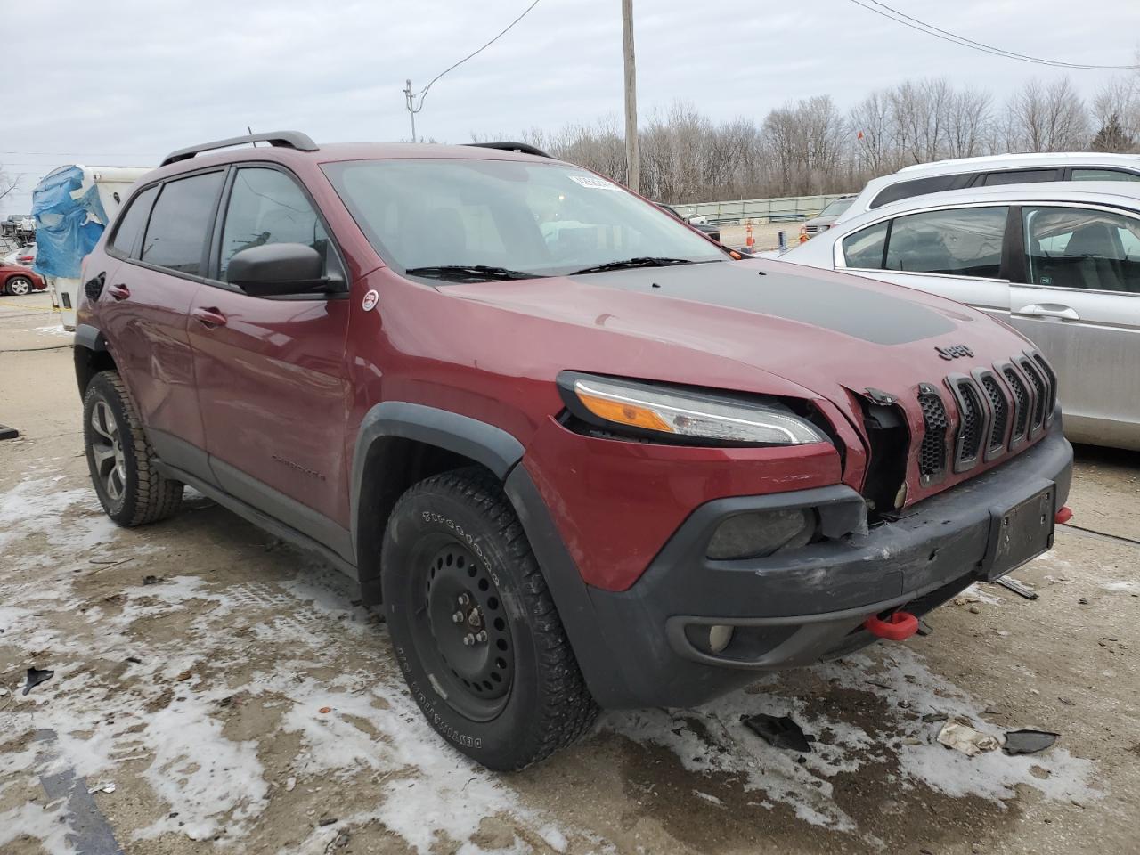 2015 Jeep Cherokee VIN 1C4PJMBSXFW786638 Copart auction photo, front end / side damage thumbnail 4