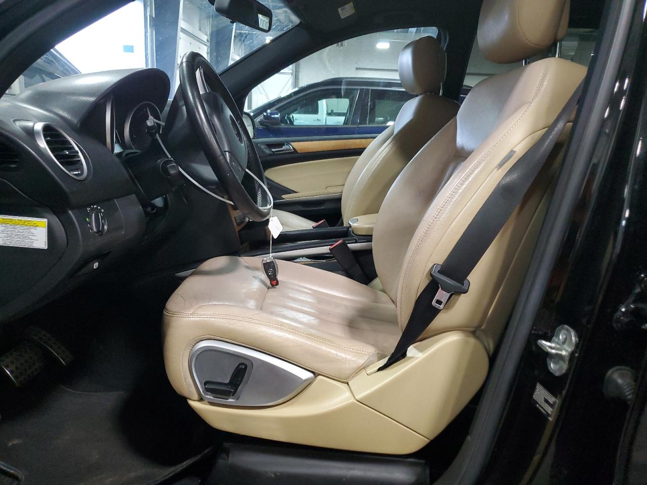 2008 Mercedes-Benz M-klasse VIN 4JGBB86E68A330022 Copart auction photo, front end damage thumbnail 7
