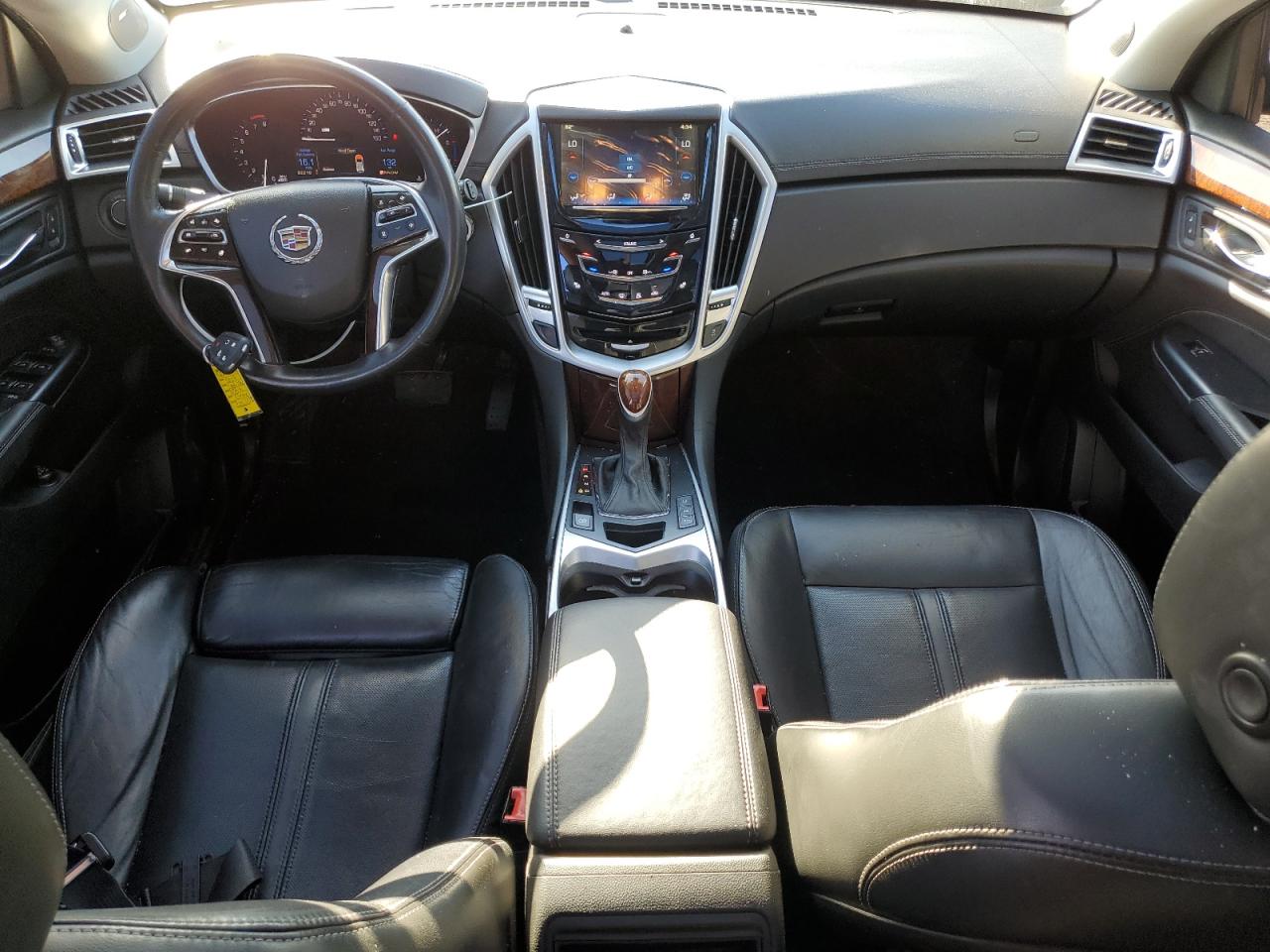 2016 Cadillac SRX VIN 3GYFNBE35GS551113 Copart auction photo, front end / minor dent/scratches damage thumbnail 8