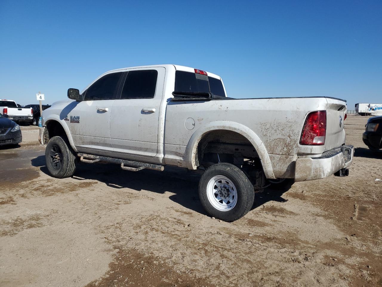 2018 RAM 2500 VIN 3C6UR5DL4JG213949 Copart auction photo, rear end damage thumbnail 2