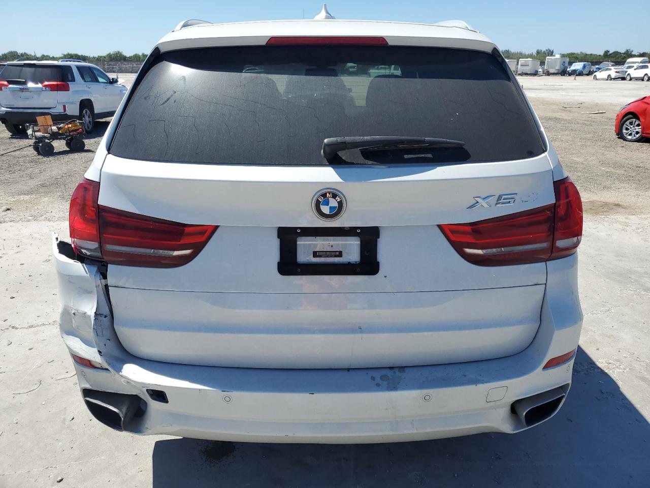 2016 BMW X5 VIN 5UXKR2C55G0U17026 Copart auction photo, rear end / minor dent/scratches damage thumbnail 6