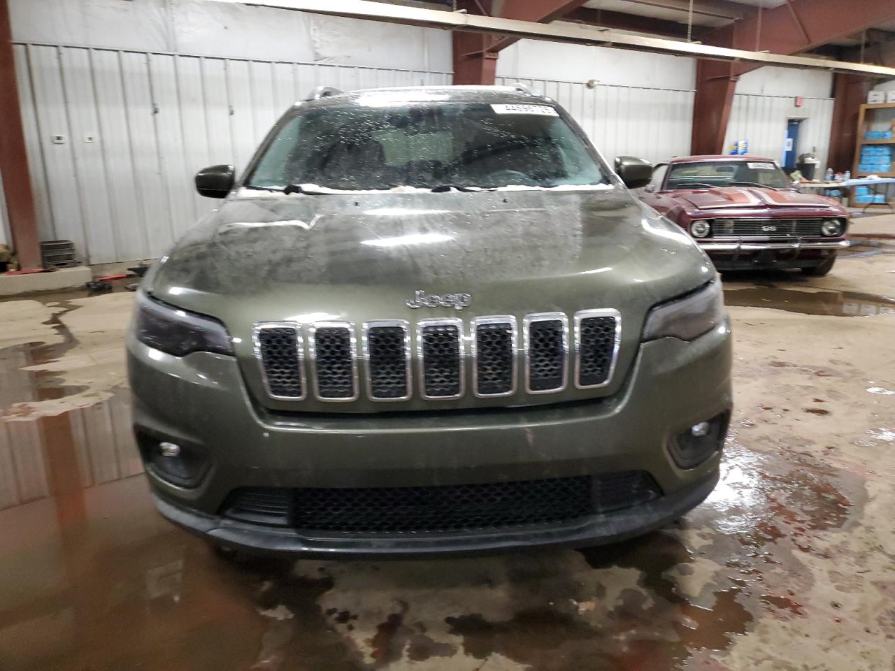 2019 Jeep Grand Cherokee VIN 1C4PJMCB0KD140738 Copart auction photo, front end / minor dent/scratches damage thumbnail 5