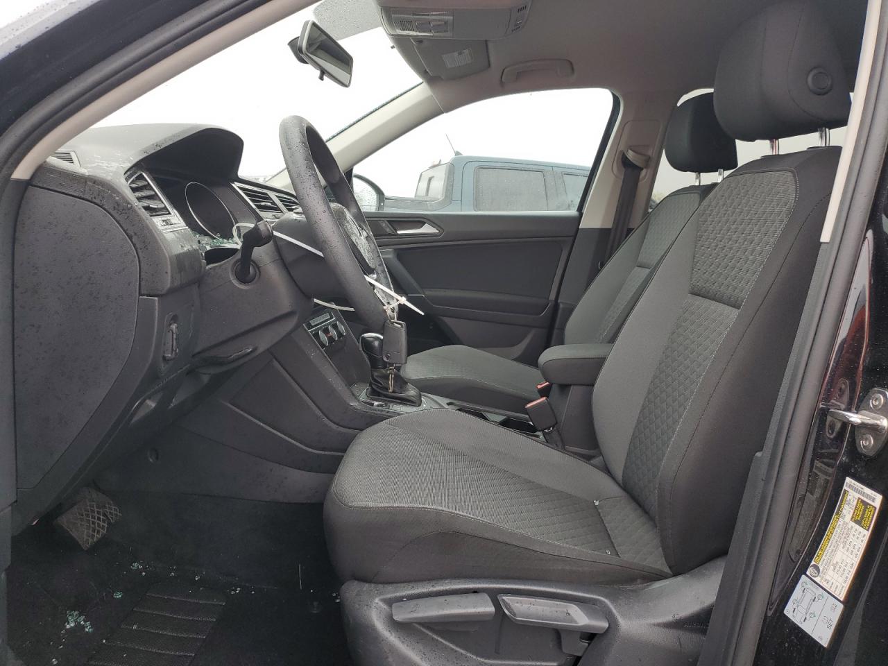 2020 Volkswagen Tiguan VIN 3VV1B7AX4LM098052 Copart auction photo, front end / side damage thumbnail 7