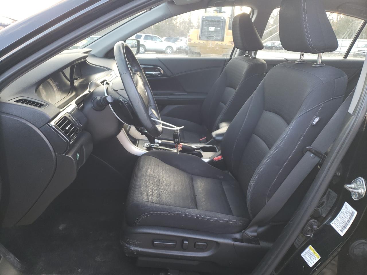 2015 Honda Accord VIN 1HGCR2F51FA165836 Copart auction photo, front end / minor dent/scratches damage thumbnail 7