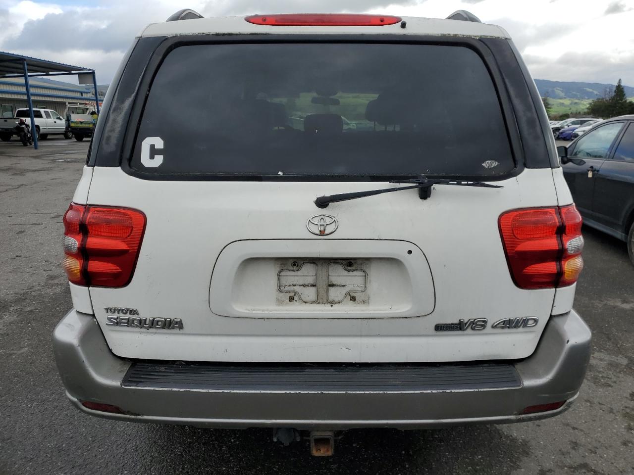 2003 Toyota Sequoia VIN 5TDBT44A83S164592 Copart auction photo, minor dent/scratches damage thumbnail 6