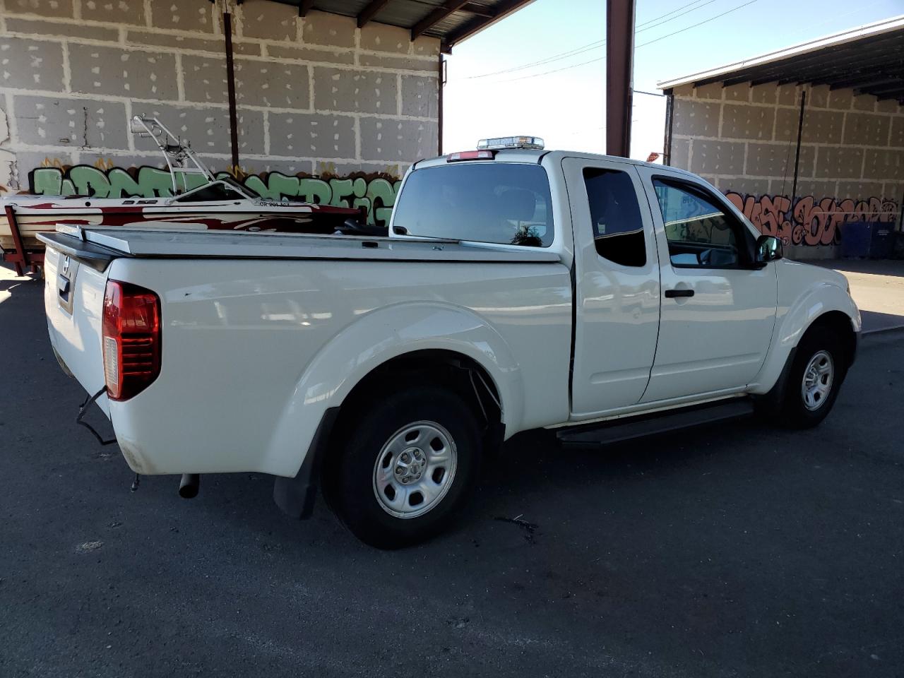 2017 Nissan Navara (Frontier) VIN 1N6BD0CT0HN725340 Copart auction photo, rear end damage thumbnail 3
