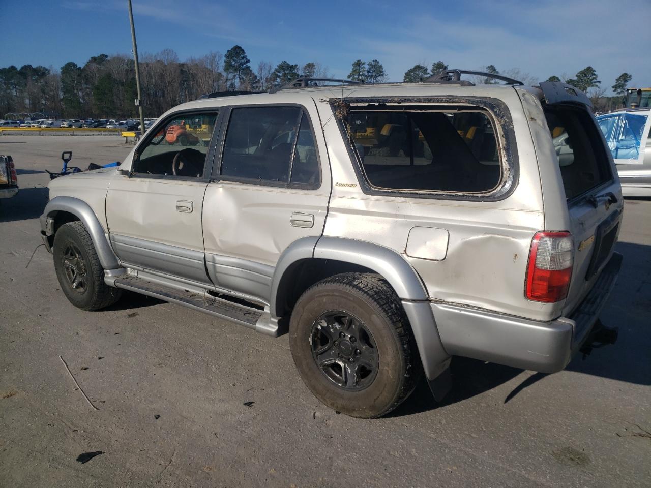 2000 Toyota 4Runner VIN JT3GN87R0Y0161872 Copart auction photo, water/flood / all over damage thumbnail 2
