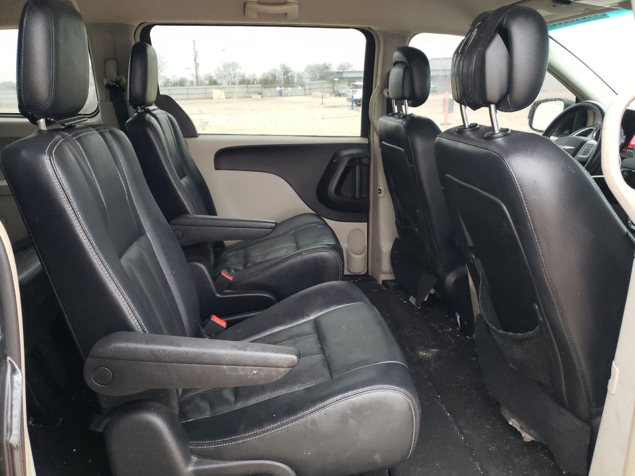 2014 Chrysler Town & Country VIN 2C4RC1BG7ER183490 Copart auction photo, normal wear damage thumbnail 11