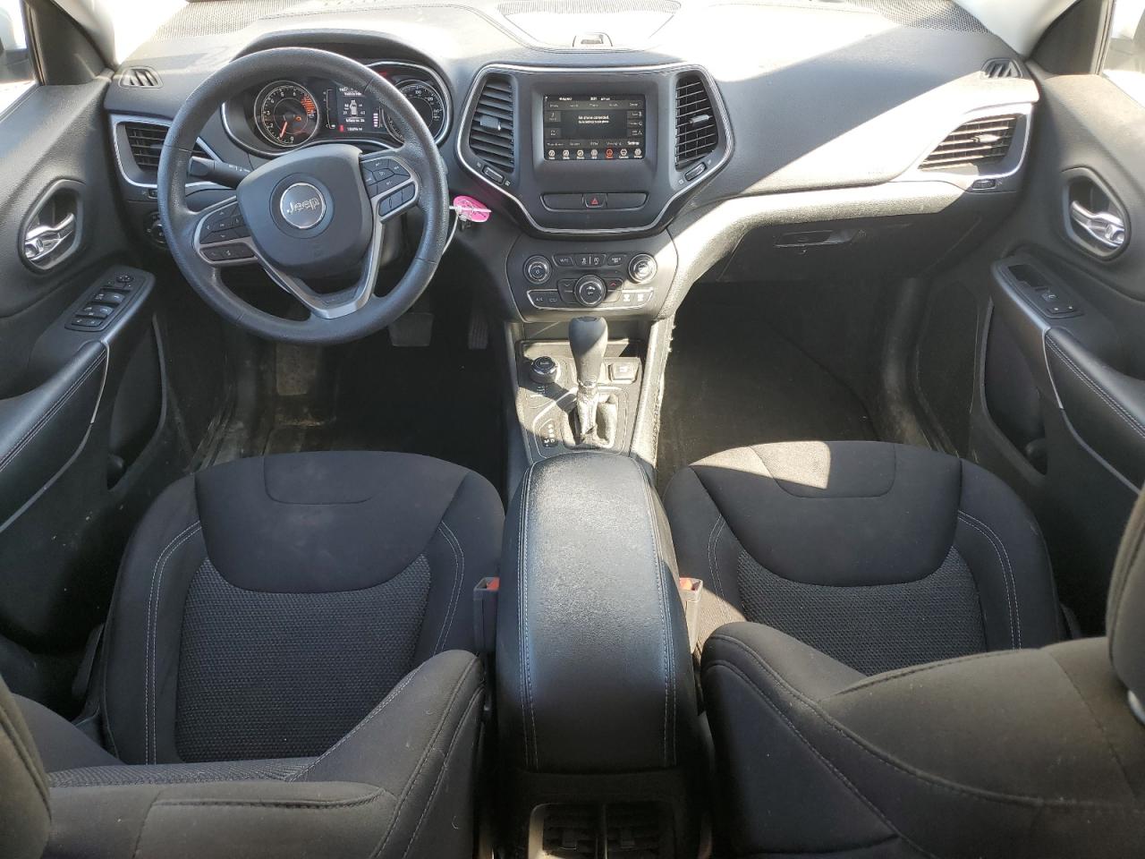 2019 Jeep Grand Cherokee VIN 1C4PJMCX5KD172807 Copart auction photo, front end / minor dent/scratches damage thumbnail 8