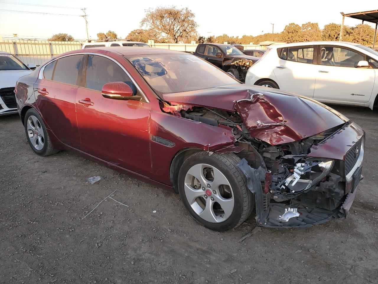 2017 Jaguar XE VIN SAJAR4BN6HA976916 Copart auction photo, front end damage thumbnail 4