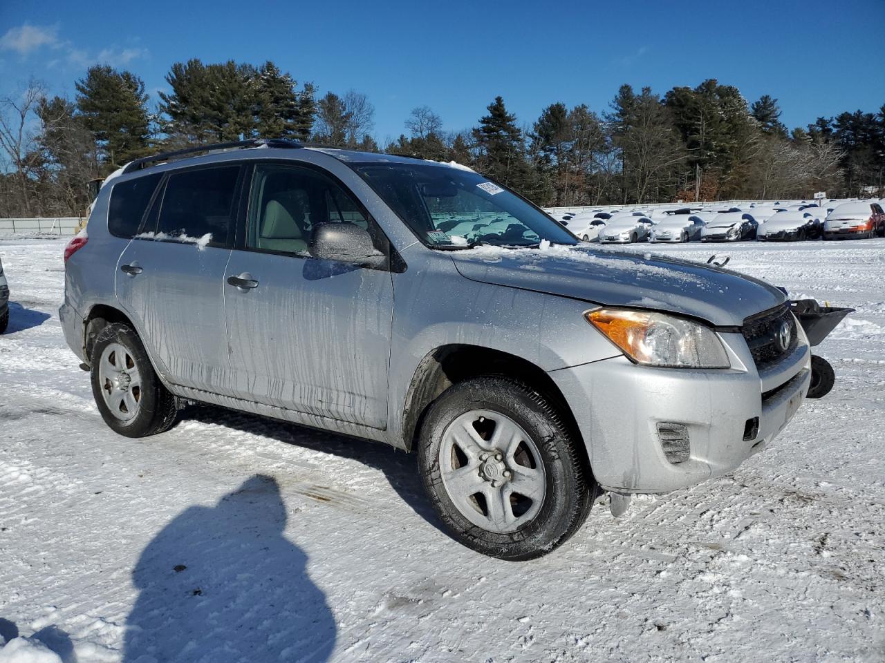 2009 Toyota RAV 4 VIN JTMBF33V395015172 Copart auction photo, rear end / front end damage thumbnail 4