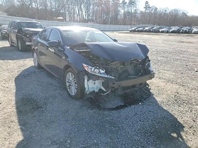 2016 Lexus ES VIN 58ABK1GG2GU031804 Copart auction photo, front end / minor dent/scratches damage thumbnail 11