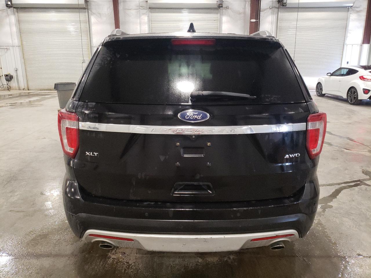 2017 Ford Explorer VIN 1FM5K8D81HGB42564 Copart auction photo, front end / side damage thumbnail 6
