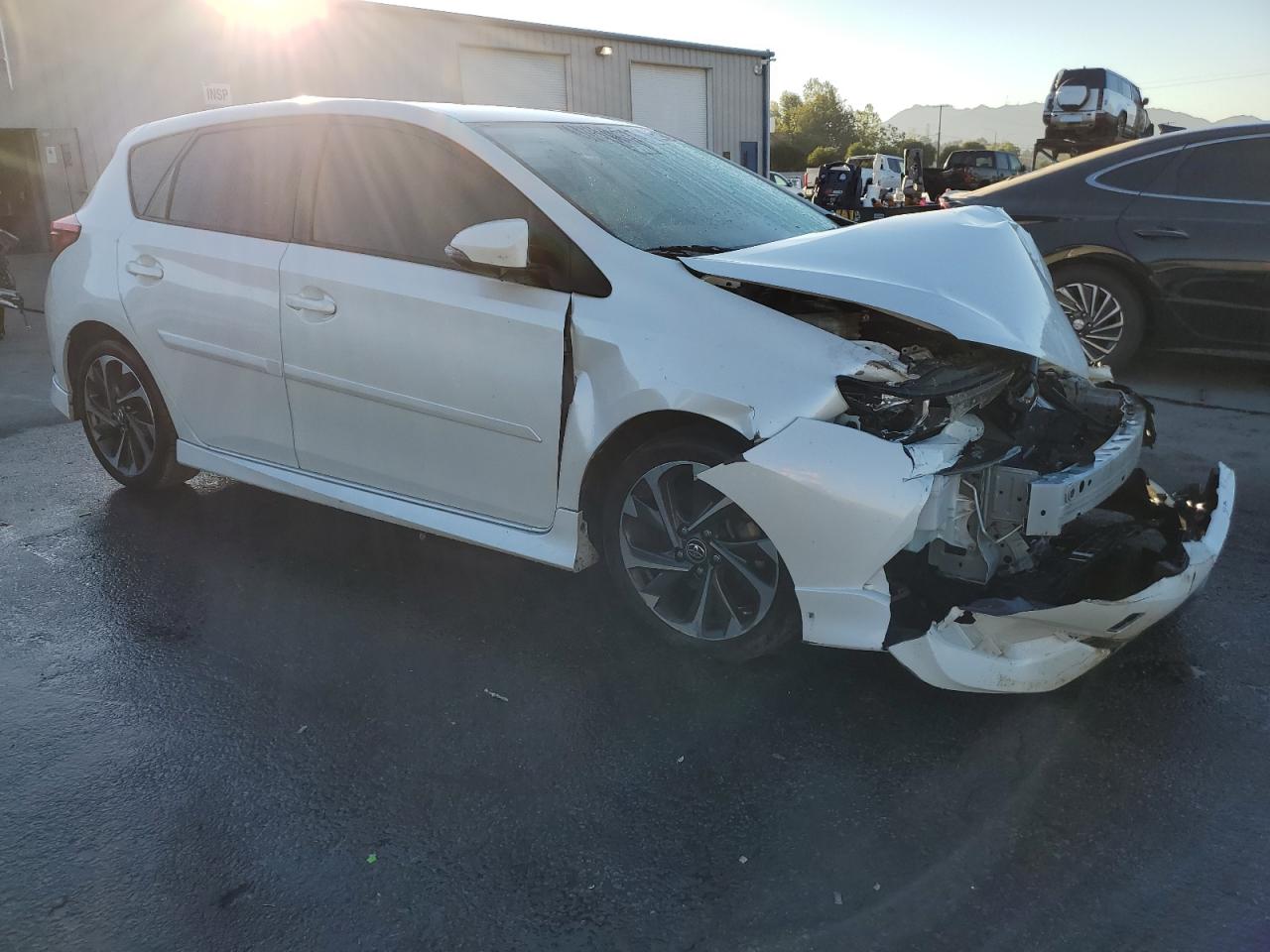 2018 Toyota Corolla VIN JTNKARJE5JJ563458 Copart auction photo, front end damage thumbnail 4