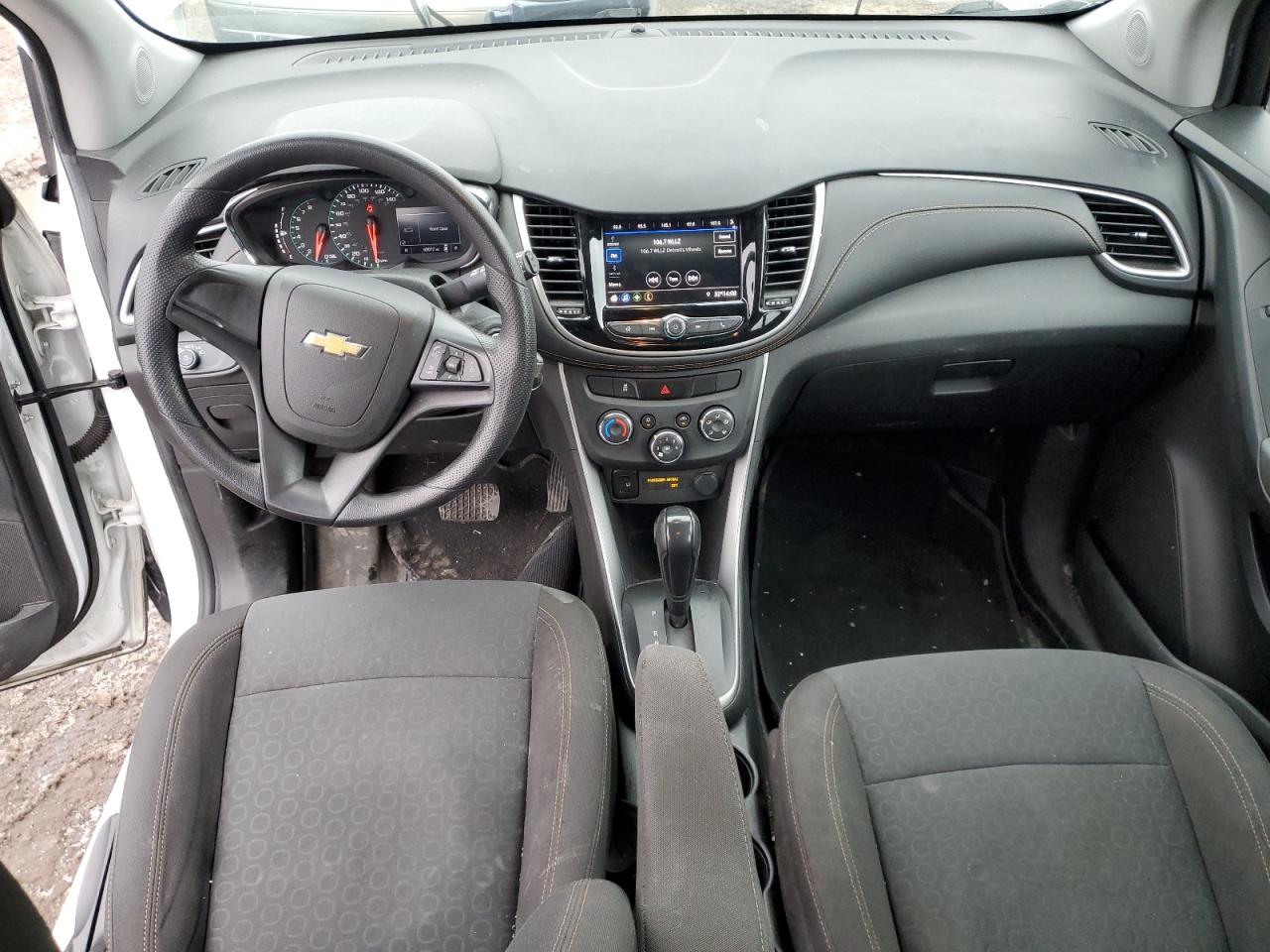 2020 Chevrolet Trax VIN KL7CJKSB6LB080060 Copart auction photo, all over damage thumbnail 8