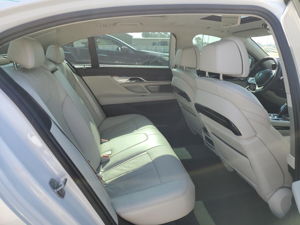 2018 BMW 7er VIN WBA7F2C54JG423721 Copart auction photo, water/flood damage thumbnail 10