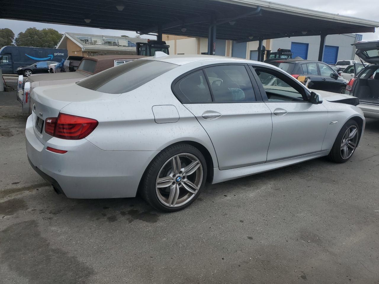 2011 BMW 5er VIN WBAFR7C5XBC804496 Copart auction photo, front end damage thumbnail 3