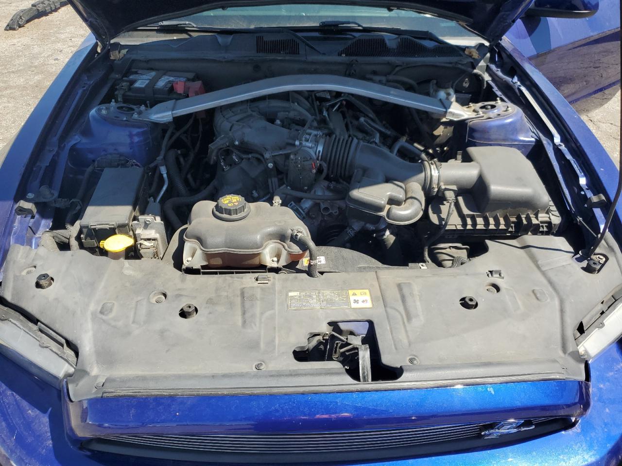 2013 Ford Mustang VIN 1ZVBP8EM2D5249971 Copart auction photo, rear end / minor dent/scratches damage thumbnail 11