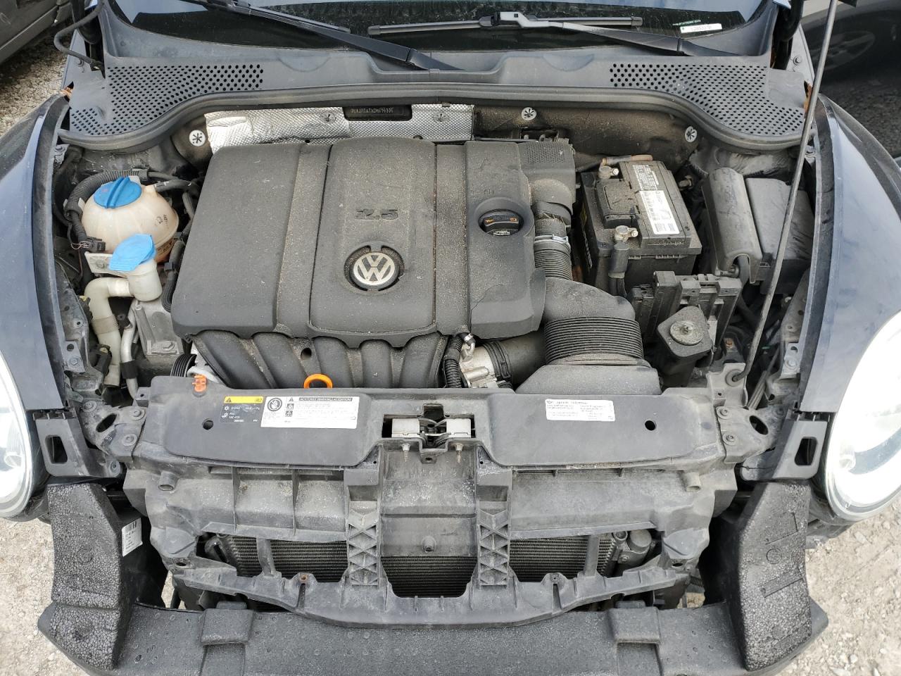 2013 Volkswagen Beetle VIN 3VWJP7ATXDM619335 Copart auction photo, front end / minor dent/scratches damage thumbnail 11