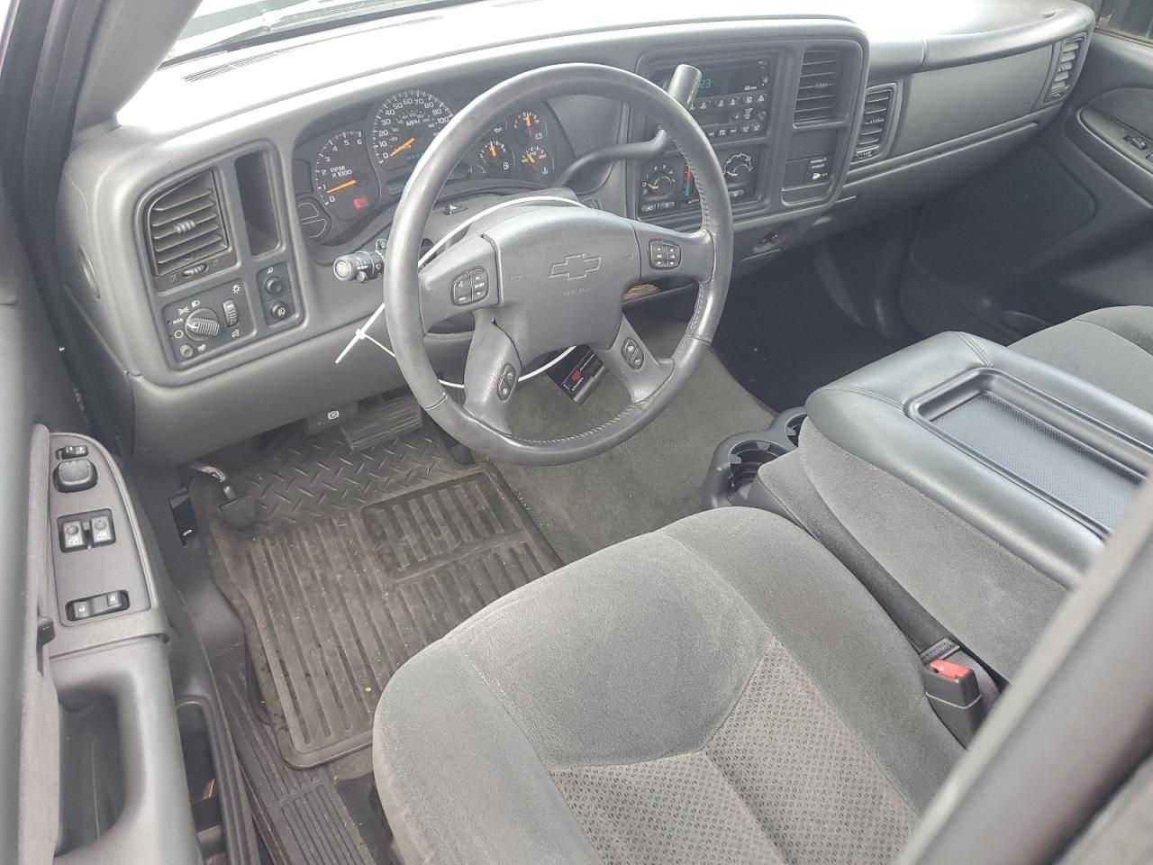 2003 Chevrolet Silverado VIN 1GCEC14T73Z172498 Copart auction photo, front end damage thumbnail 8