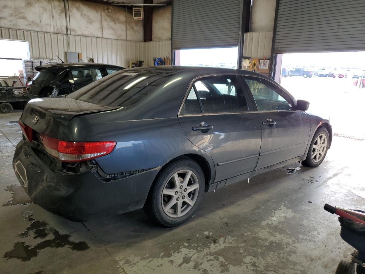 2003 Honda Accord VIN JHMCM56653C079788 Copart auction photo, rear end / minor dent/scratches damage thumbnail 3