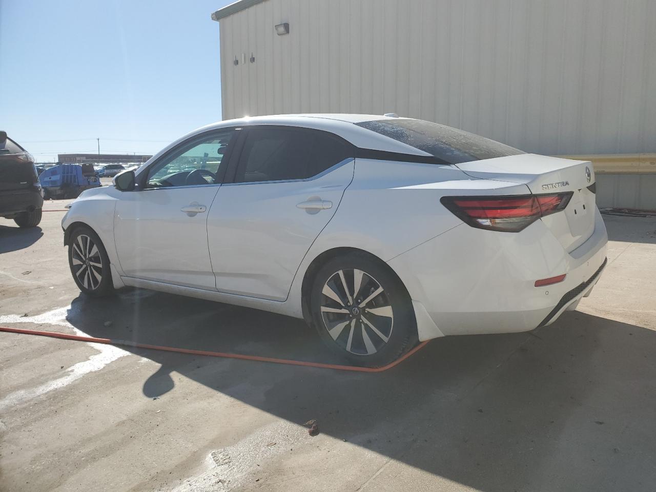 2020 Nissan Sentra VIN 3N1AB8CV7LY232757 Copart auction photo, front end / minor dent/scratches damage thumbnail 2