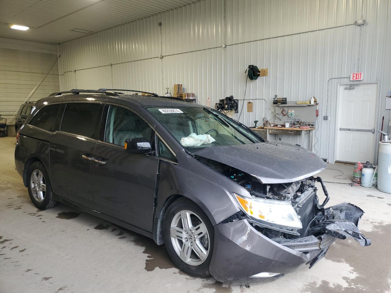 2013 Honda Odyssey VIN 5FNRL5H9XDB027079 Copart auction photo, front end / side damage thumbnail 4