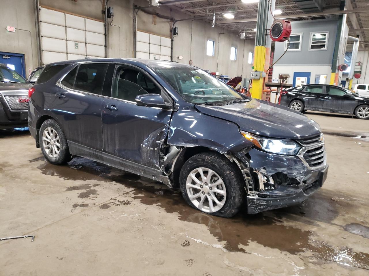 2018 Chevrolet Equinox VIN 3GNAXUEU9JL171327 Copart auction photo, front end / side damage thumbnail 4