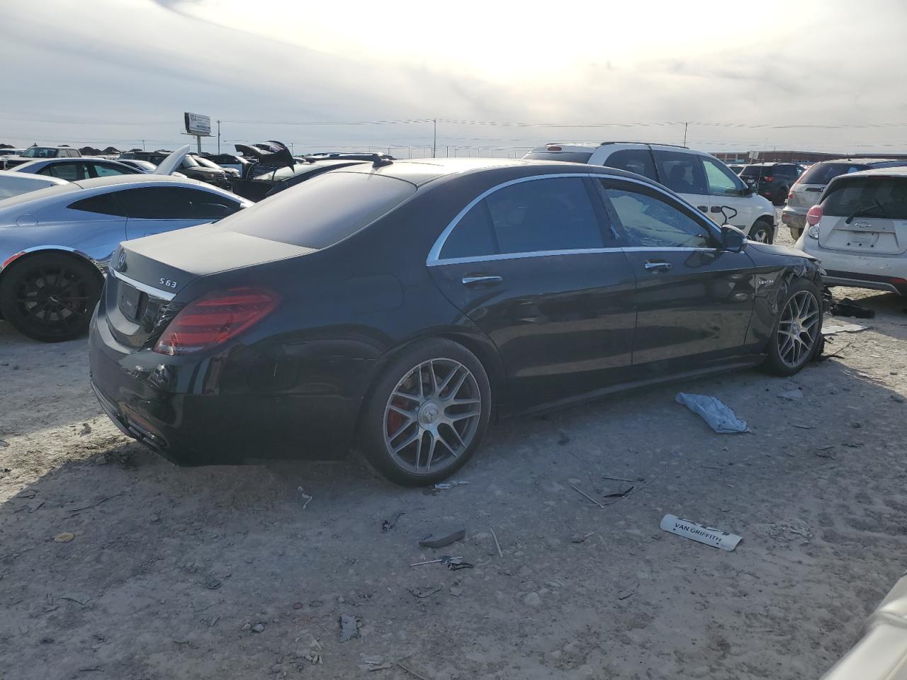 2019 Mercedes-Benz S-klasse VIN WDDUG8JB9KA458473 Copart auction photo, front end / minor dent/scratches damage thumbnail 3
